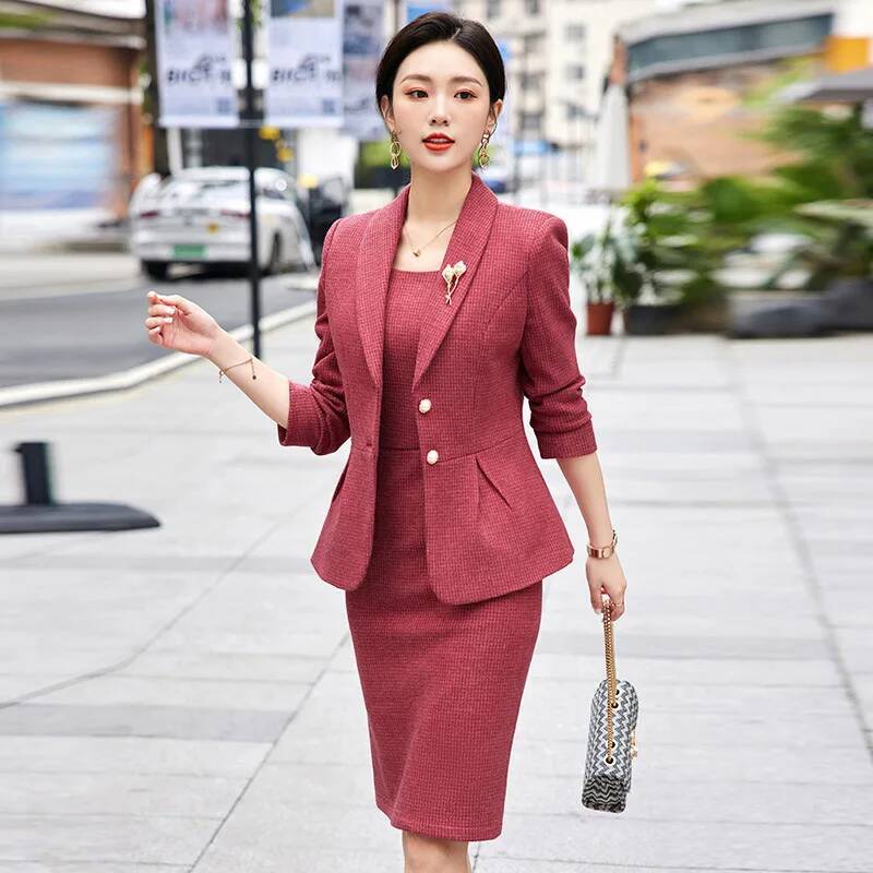 高品質生地のフォーマルなプロフェッショナル女性用ビジネススー - Women Formal Wear Stitching のレビューと価格